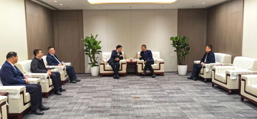殷天军到西咸发展集团拜访交流