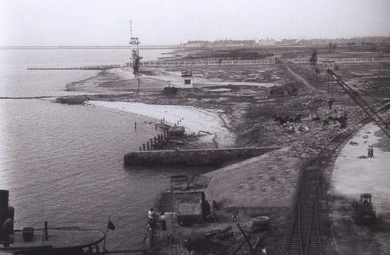 筑港钩沉⑭：湛江港，中国人自主设计建造的首座万吨级商港