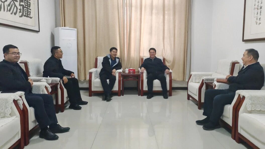 殷天军到天津市援疆前方指挥部拜访交流