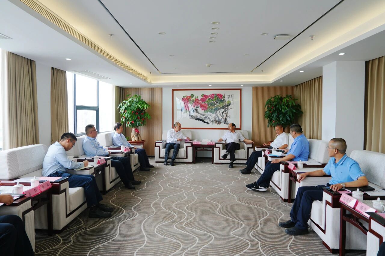 万军杰到福建开展商务活动