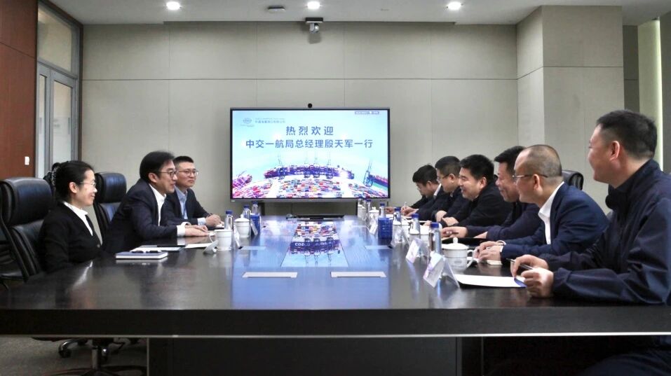 殷天军到中远海运港口公司拜访交流