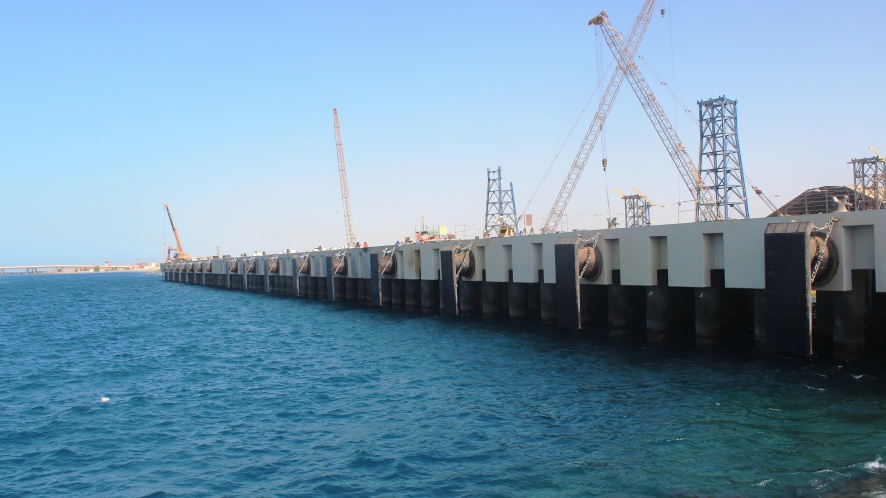 沙特延布海水淡化厂工程