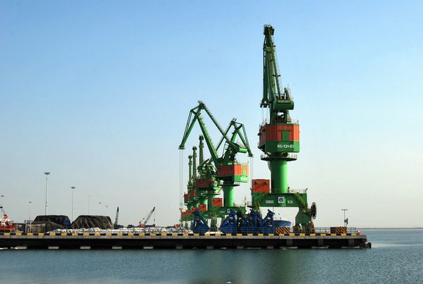 公司承建的天津港杂货码头泊位全部建成