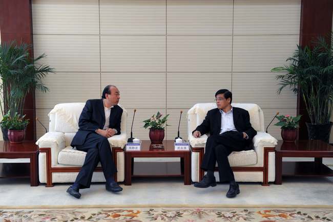 D.G. Wu Yongtao met G.M. Zhou Jingbo from CCCC Real Estate Company