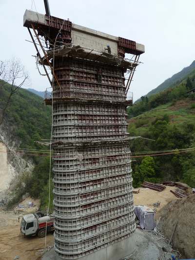 The First Pier Installation for FHEC Liujiahe Bridge Works of Lanyu Railway Project Completed with Success 