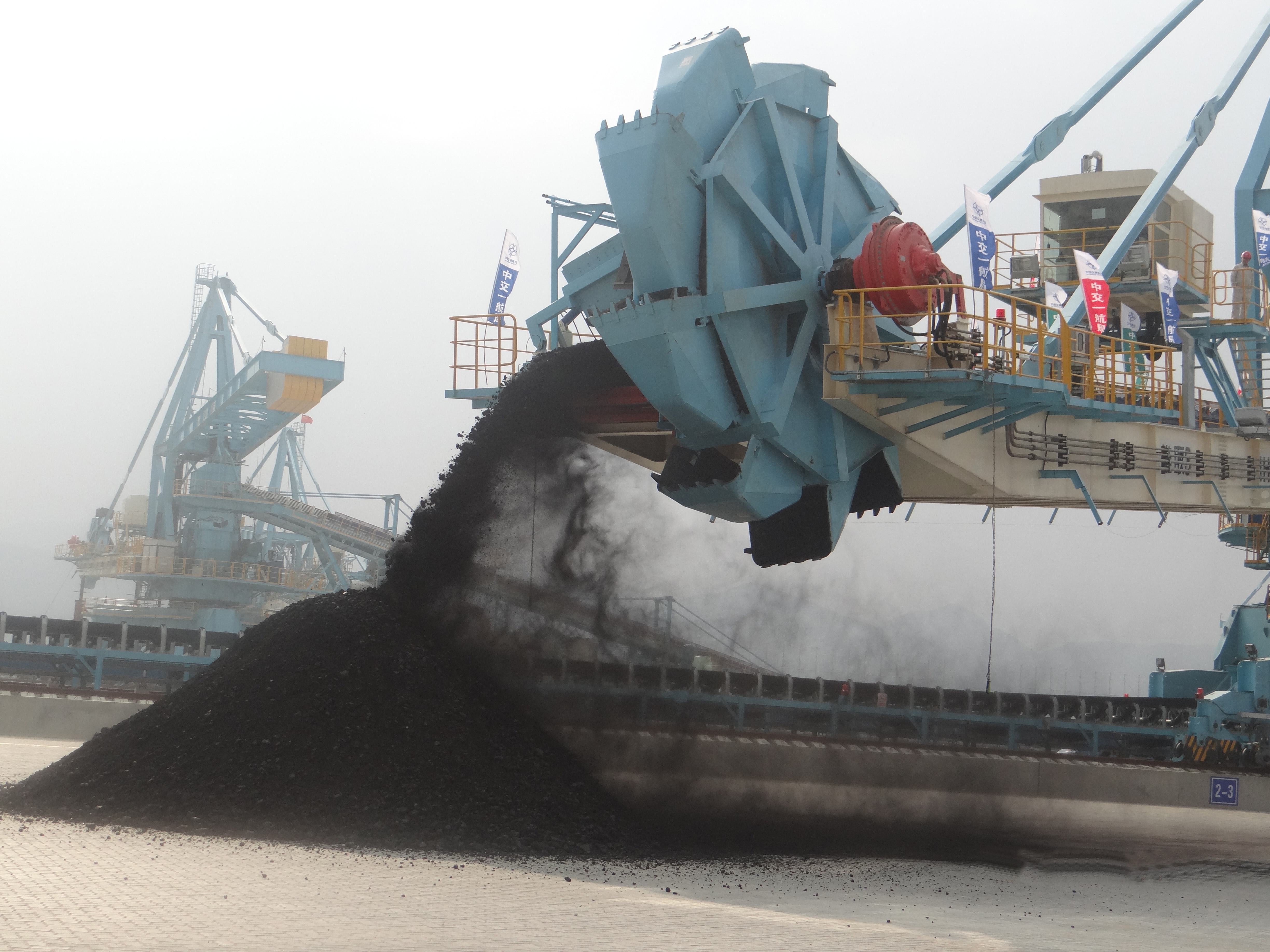 Full Load Commissioning of Works of Phase I of Shenhua Zhuhai Coal Storage and Transportation Center Executed by CCCC-FHEC